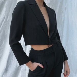 Gianni Bini Cropped Black Blazer